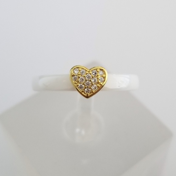 White Ceramic Heart Pave Solitaire - Picture 2 of 8